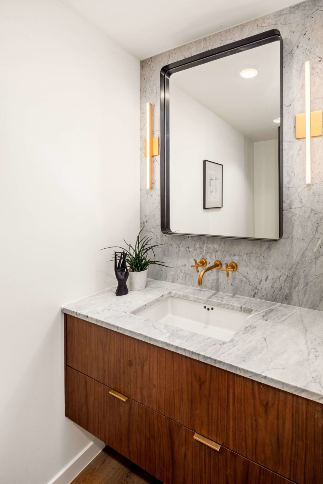 Mod Cabinetry for Walnut Kitchen Cabinets, walnut kitchen cabinets, modern walnut kitchen cabinets, dark walnut kitchen cabinets, light walnut kitchen cabinets