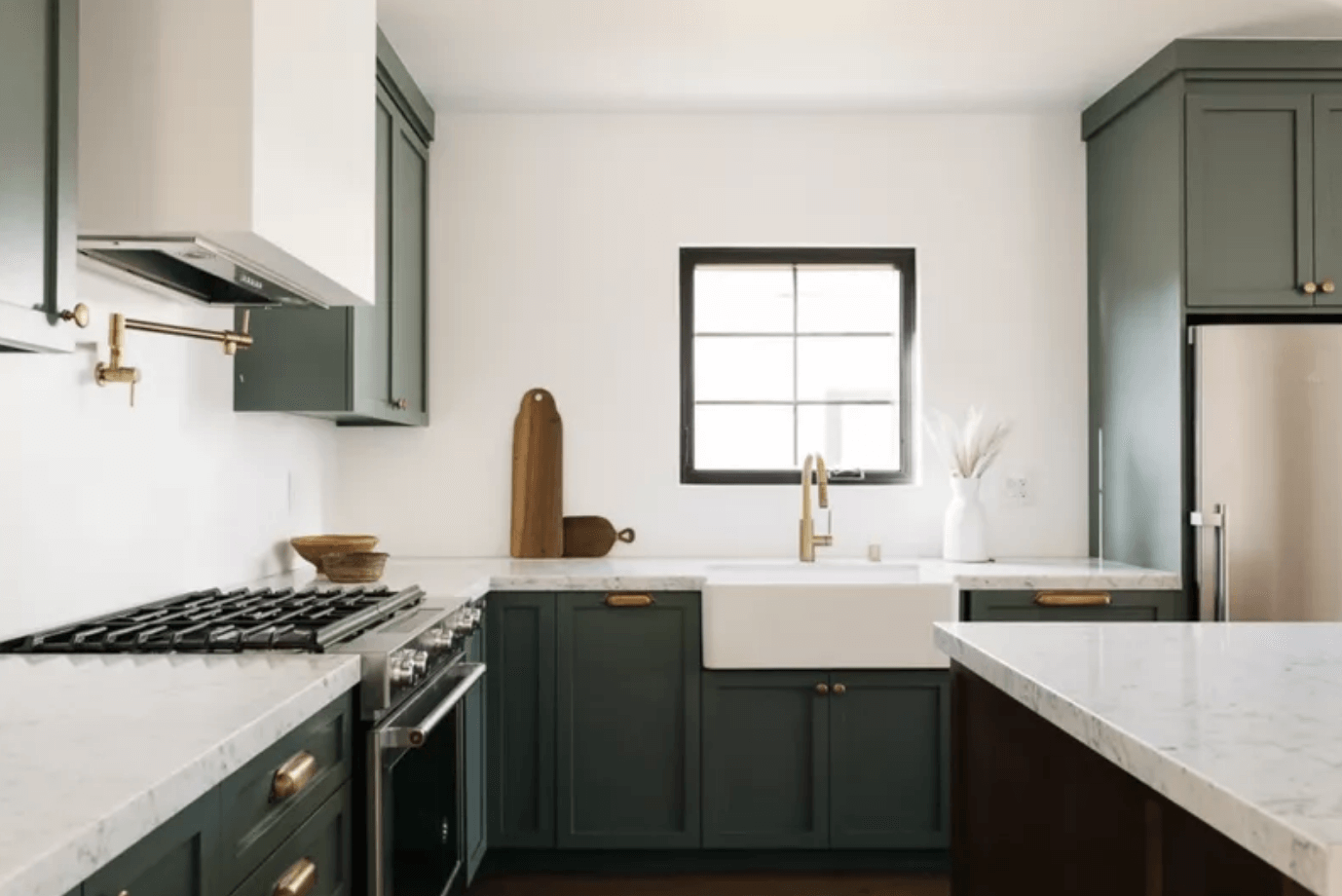 Green Kitchen Cabinet 9 Mod Cabinetry for Green Kitchen Cabinets, green kitchen cabinets, sage green kitchen cabinets, dark green kitchen cabinets, modern green kitchen cabinets