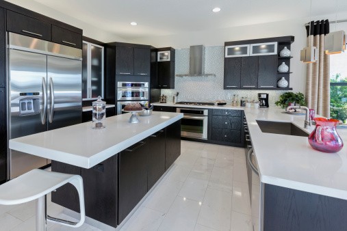 Mod Cabinetry for Black Kitchen Cabinets, black kitchen cabinets, black and white kitchen cabinets, small kitchen black kitchen cabinets, modern black kitchen cabinets