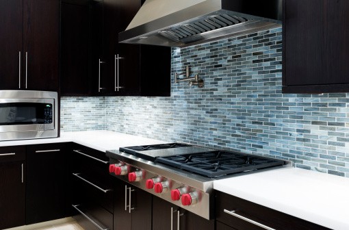 Mod Cabinetry for Black Kitchen Cabinets, black kitchen cabinets, black and white kitchen cabinets, small kitchen black kitchen cabinets, modern black kitchen cabinets