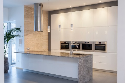 Mod Cabinetry for Minimalist Kitchen